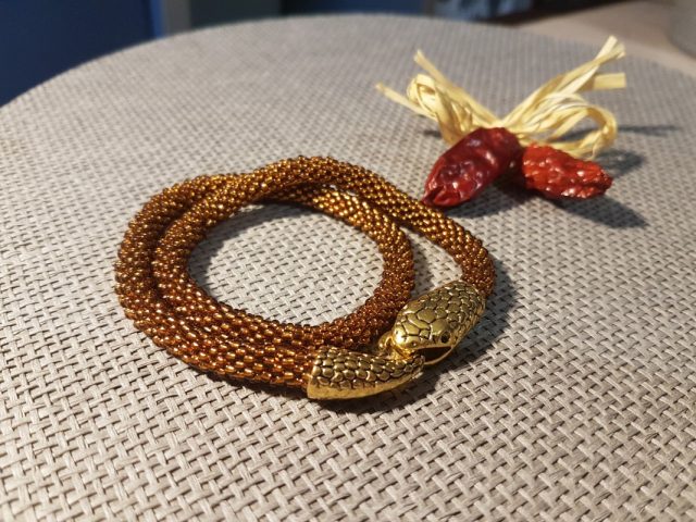 imusau.lt | parduodama 2. Rankų darbo apyrankė