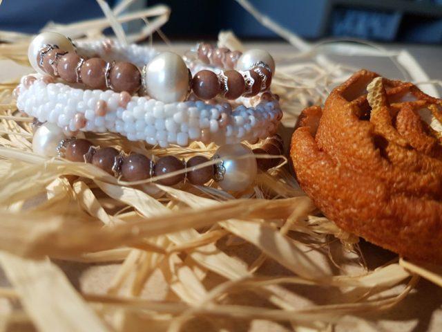 imusau.lt | parduodama 16. Rankų darbo apyrankė