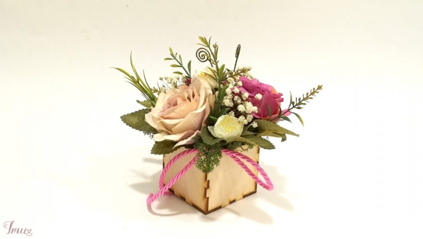 imusau.lt | parduodama Dirbtinių gėlių dėžutė