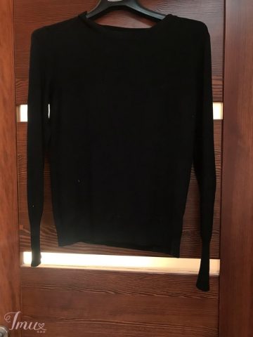 imusau.lt | parduodama Juoda palaidine su perliukais ant rankoviu