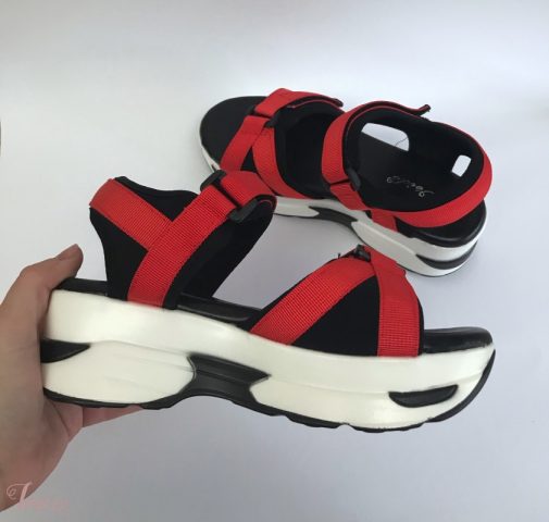 imusau.lt | parduodama ryškios raudonos basutės