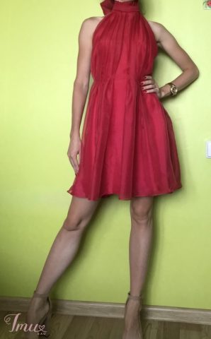 imusau.lt | parduodama Raudona, puošni, tiulinė suknelė