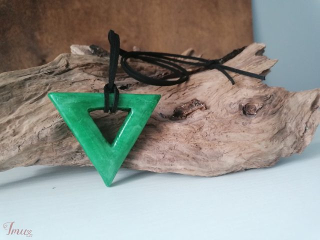 imusau.lt | parduodama Pakabukas "Trikampis - Trikampyje"