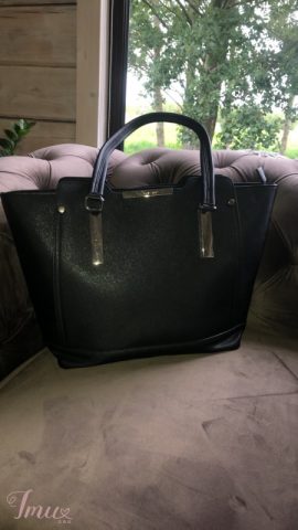 imusau.lt | parduodama Juoda david jones rankinė