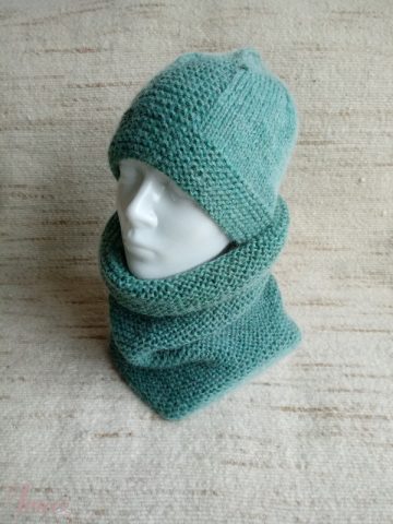 imusau.lt | parduodama Šilta žalia mova ir kepurė