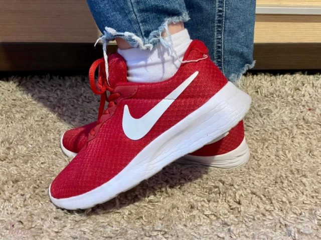 imusau.lt | parduodama Nike raudoni batai