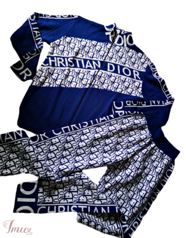 imusau.lt | parduodama megztas moteriškas laisvalaikio kostiumėlis