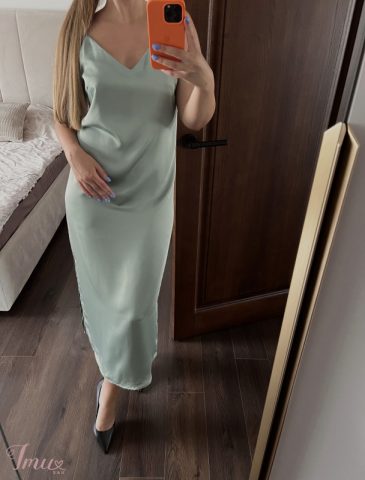 imusau.lt | parduodama Vila žalsva midi ilgio suknelė su skeltuku