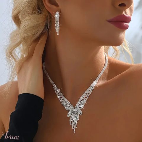 imusau.lt | parduodama Prabangus moteriškas papuošalų rinkinys, grandinėlė ir auskarai 78584