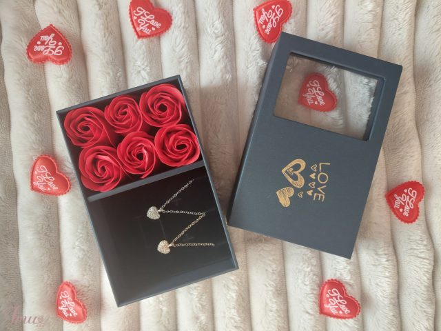 imusau.lt | parduodama Rožytes su grandinėlėmis