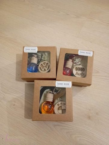 imusau.lt | parduodama Automobilio markės pakabukas su kvapuku