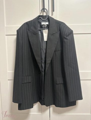 imusau.lt | parduodama Naujas reserved moteriškas švarkas