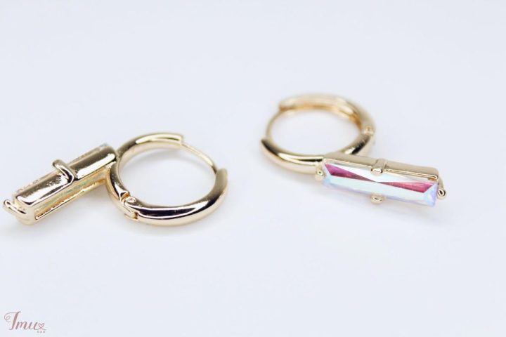 imusau.lt | parduodama Auskarai su aurora spalvos cirkonio kristalais🤩