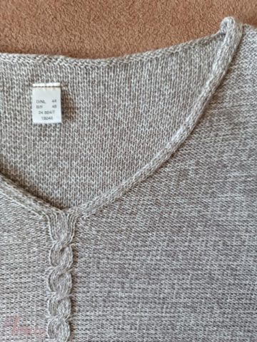 imusau.lt | parduodama Megztinis V formos iškirpte