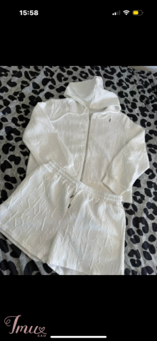 imusau.lt | parduodama moteriškas kostiumėlis